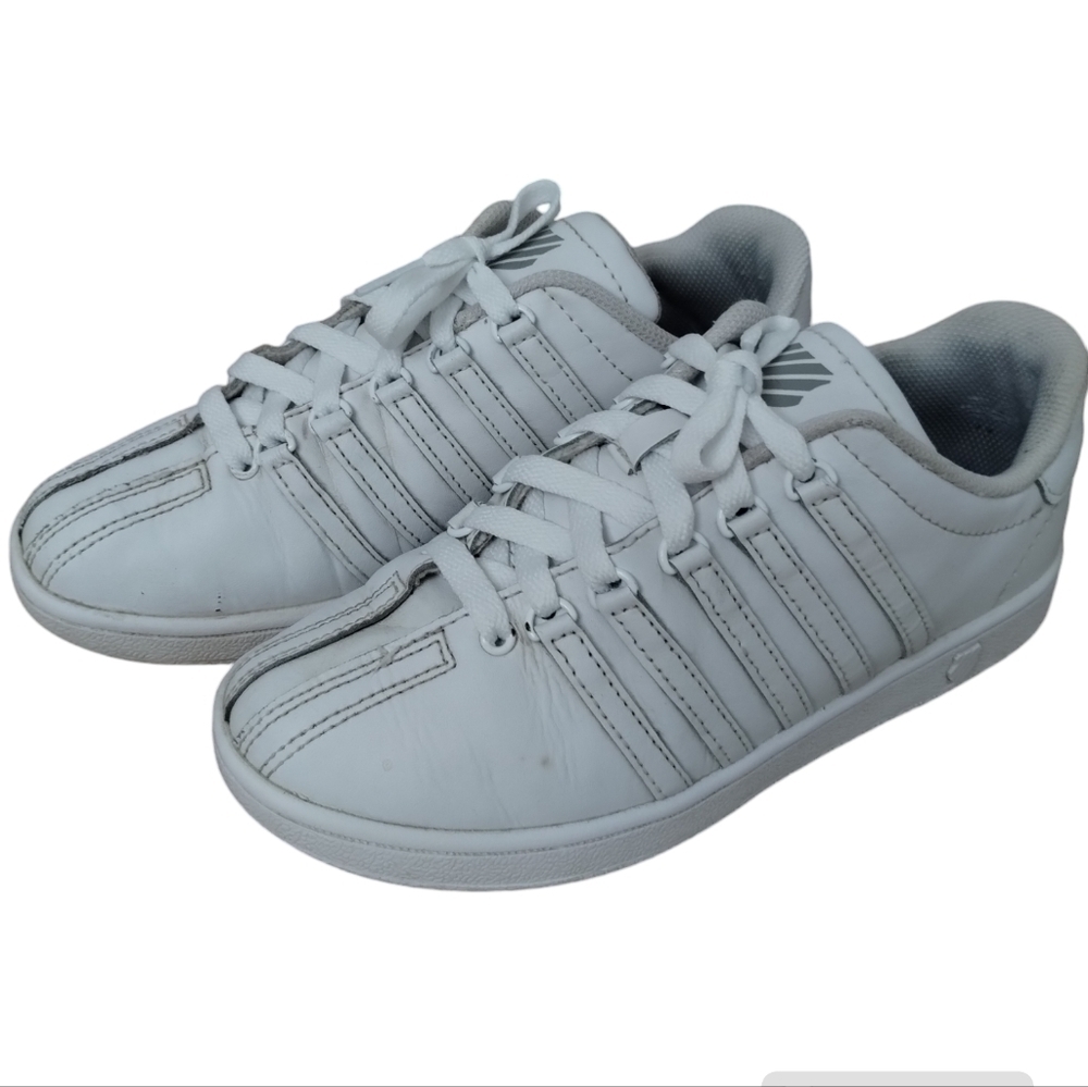 Kids Classic Kswiss White‎ Leather Varsity Sneakers size 3½ White School Uniform